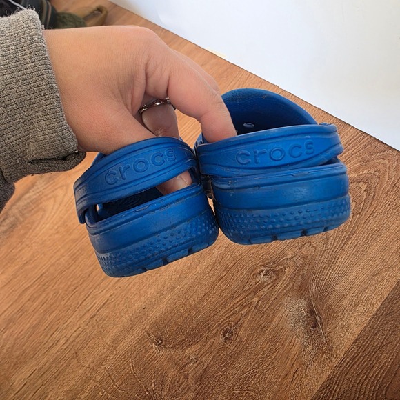 Blue Crocs Kids Size 8 Clog Comfort Slip On Shoes - Picture 3 of 4
